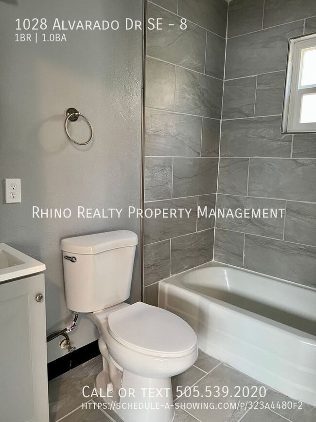 Building Photo - 1st Month Rent Free! Remodeled 1 Bedroom, ...