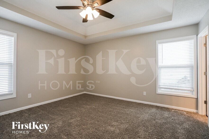 Building Photo - 16411 Slater Ave