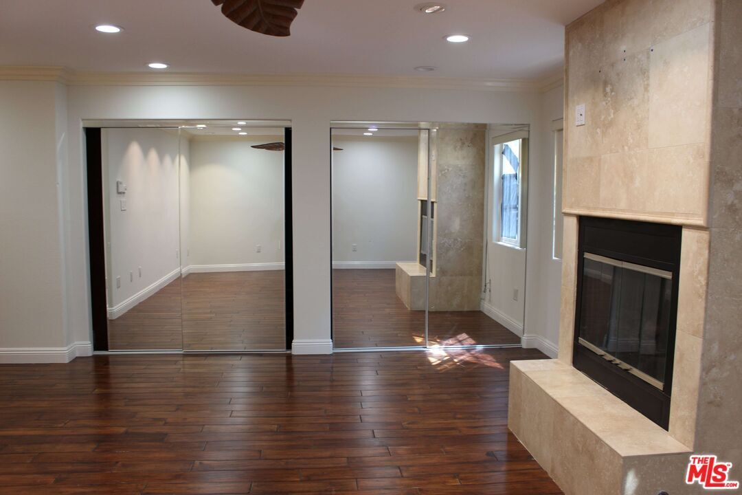 Building Photo - 2820 W 154th St