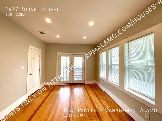 Building Photo - 1427 Burnet St