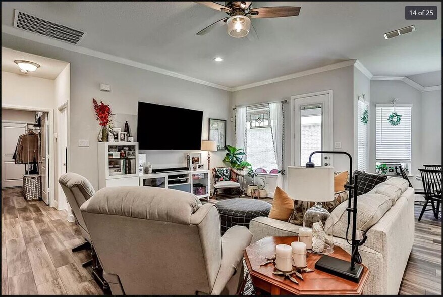 Living Room - 808 Parkside Dr