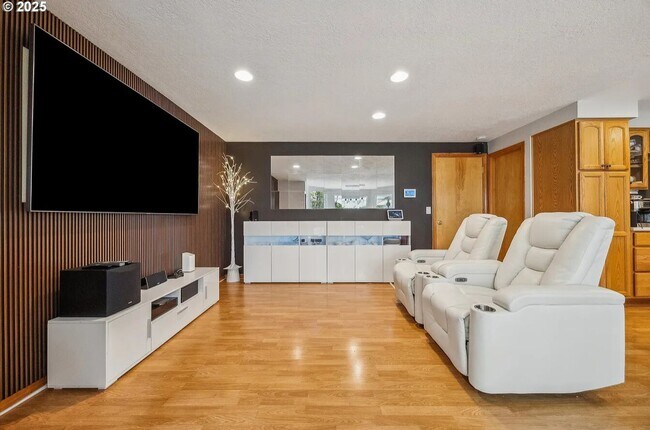 Building Photo - Modern Charm Meets Comfort – Spacious 3-Be...