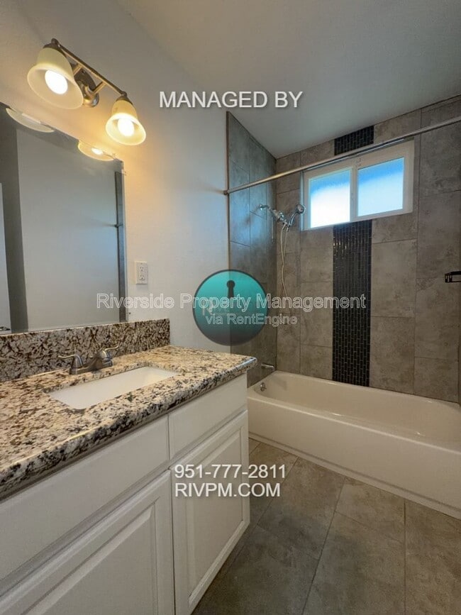 Building Photo - 9817 Olive St