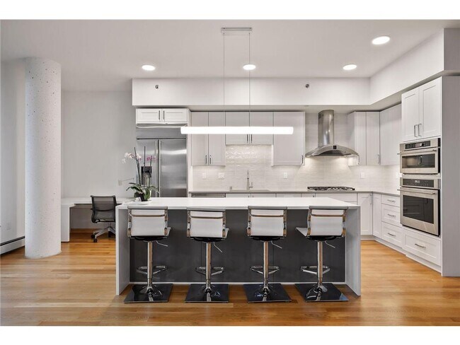 Building Photo - 1240 S 2nd St