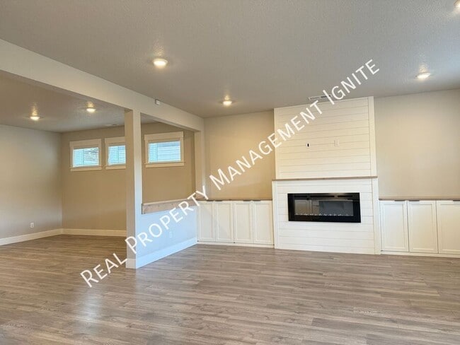 Building Photo - 19294 SW Marshmallow Pl