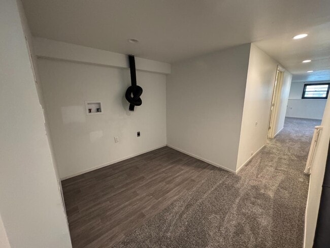 Building Photo - 4 Sharps Ct
