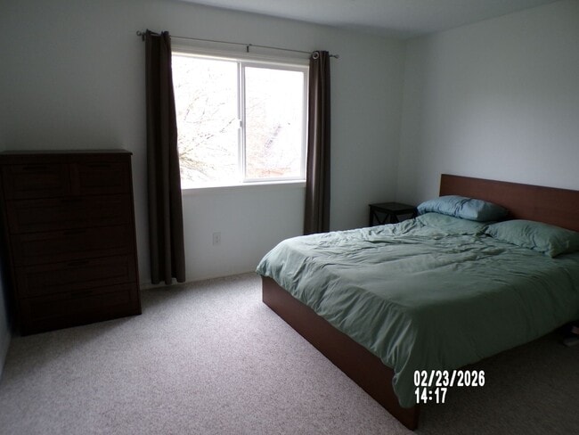 Building Photo - Home in the Willamette Landing neighborhood