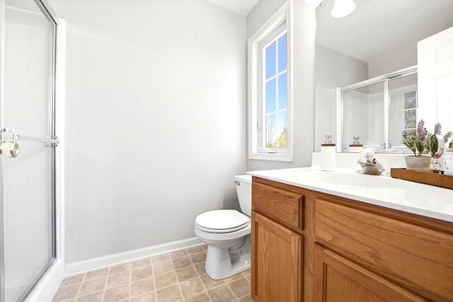 Building Photo - 248 Roosevelt Ave