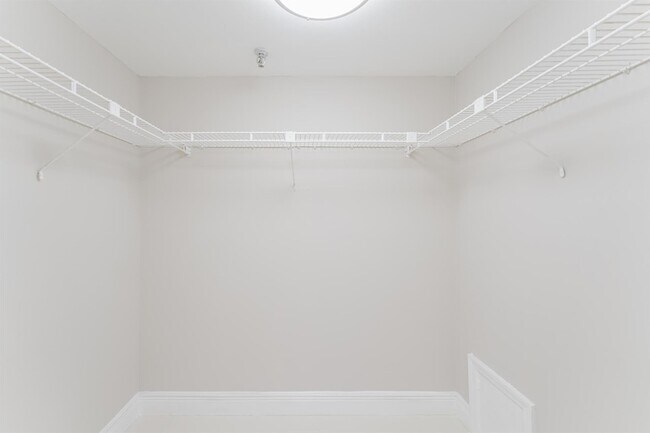 Building Photo - 859 Jeffery St