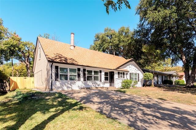 Building Photo - 732 Melrose Dr