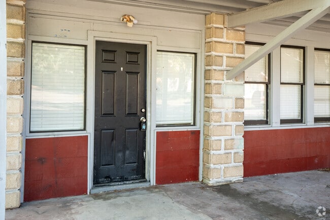 Entrance - Kentucky 1414