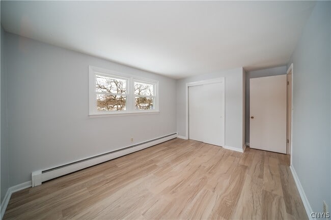 Building Photo - 4618 Brickyard Falls Rd