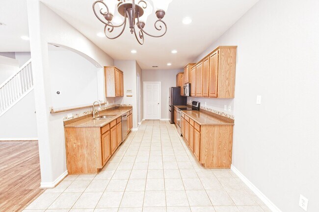 Building Photo - Allen 4 Bedroom available Short Term