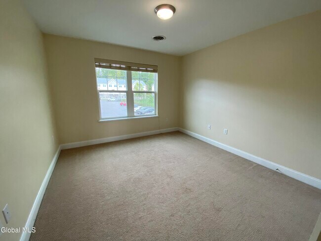 Building Photo - 74 Weibel Ave