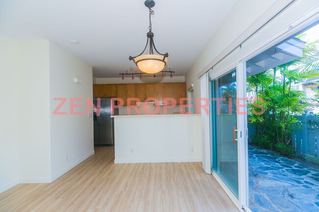 Building Photo - Lalea at Hawaii Kai- 3 bedroom, 2.5 bath t...