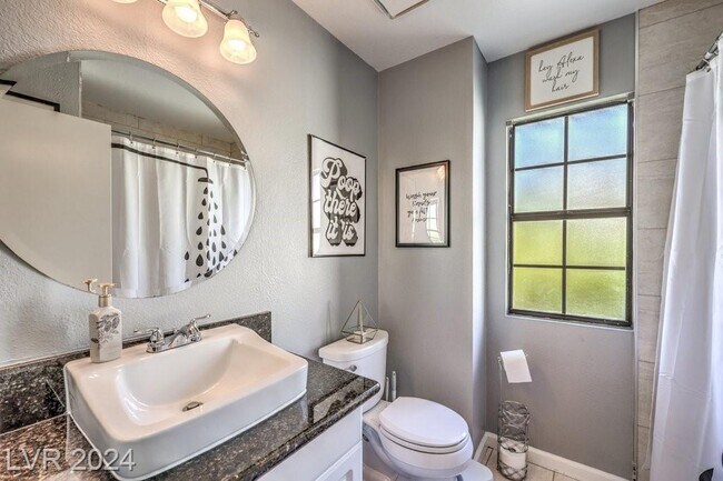 Building Photo - 5321 Tamanar Dr