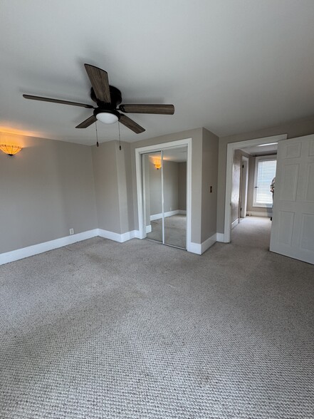 Building Photo - 1402 S State St