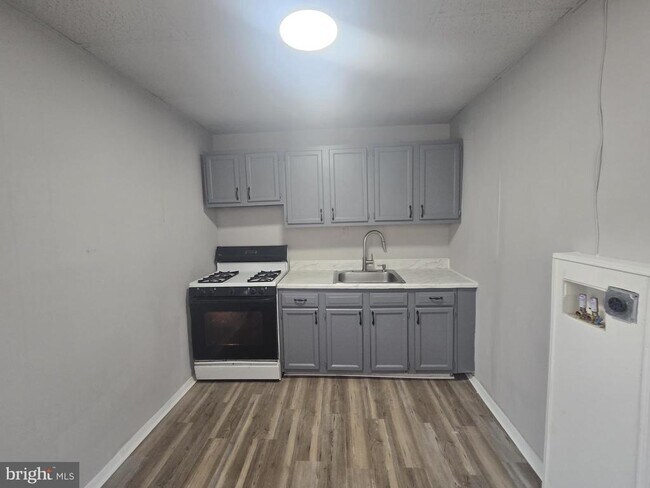 Building Photo - 6700 Keystone St