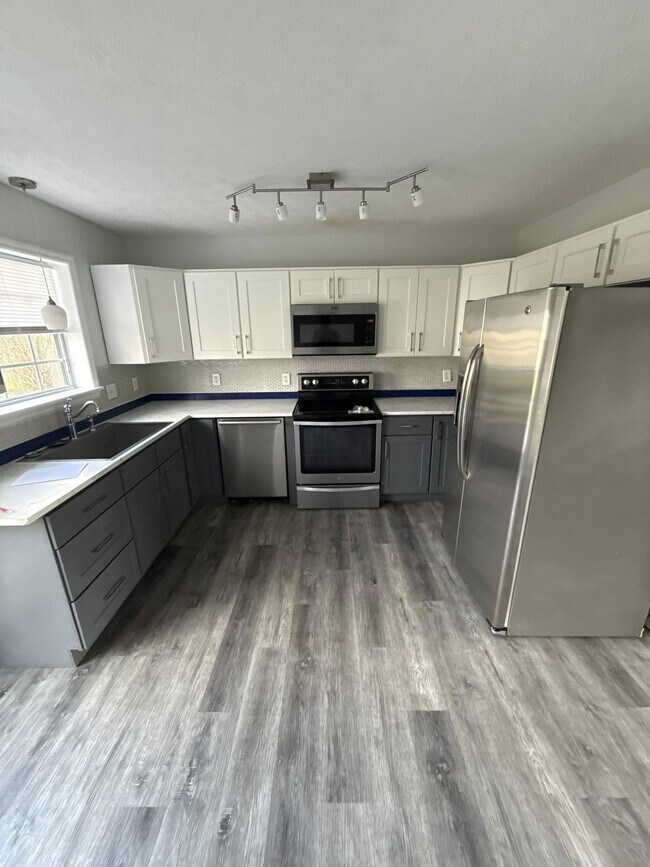 Building Photo - 118 Dale Hollow Dr