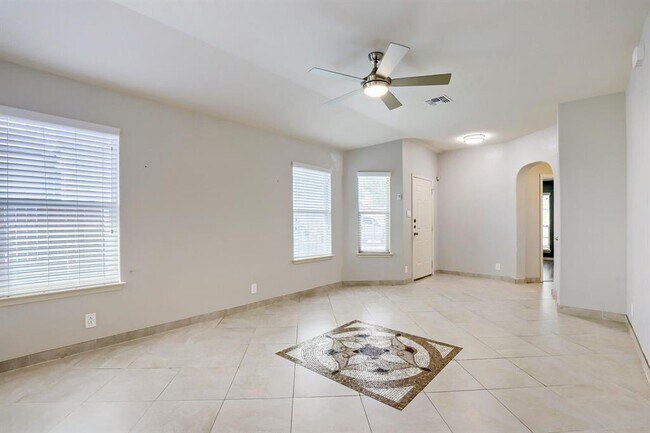 Building Photo - 12307 Waterford Run Way