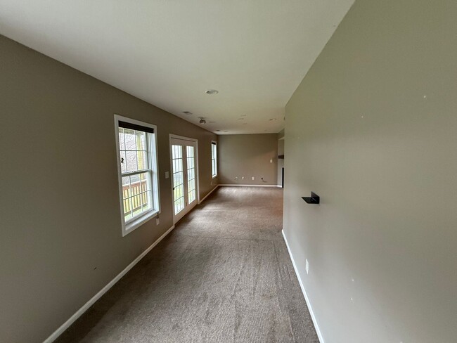 Building Photo - 307 Heartwood Crossing