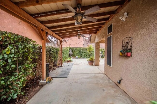 Building Photo - 1838 E Shea Dr