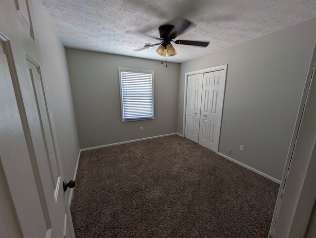 Building Photo - 306 Molloy Ct