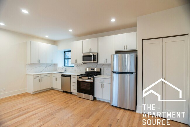 Building Photo - 652 W Gordon Terrace