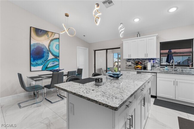 Building Photo - 4524 20th St SW