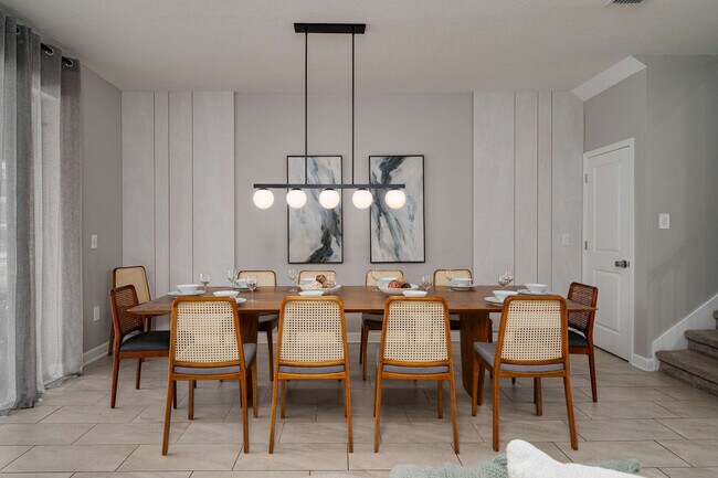 Building Photo - 9052 Sommerset Hills Dr