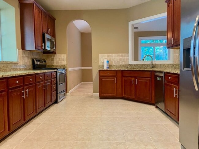 Building Photo - Single Family home in Lake Powell Forest! ...