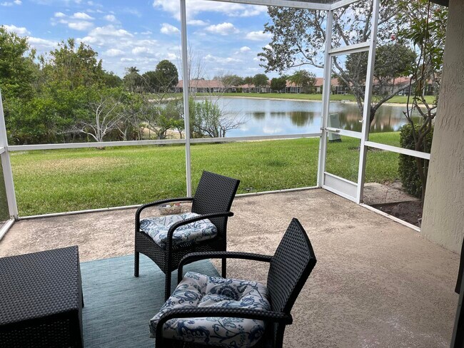 Building Photo - 21105 Vía Solano