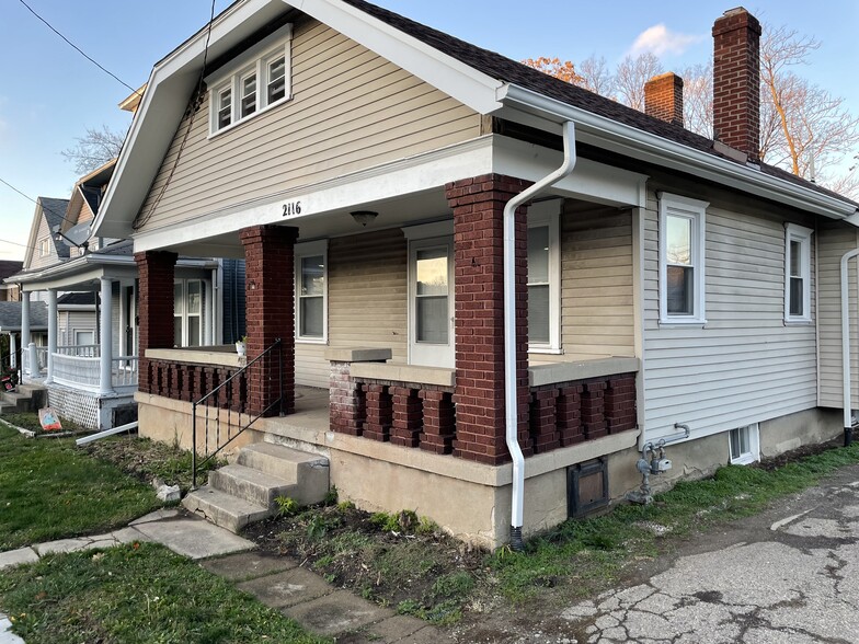 Building Photo - 2116 Wayne Ave