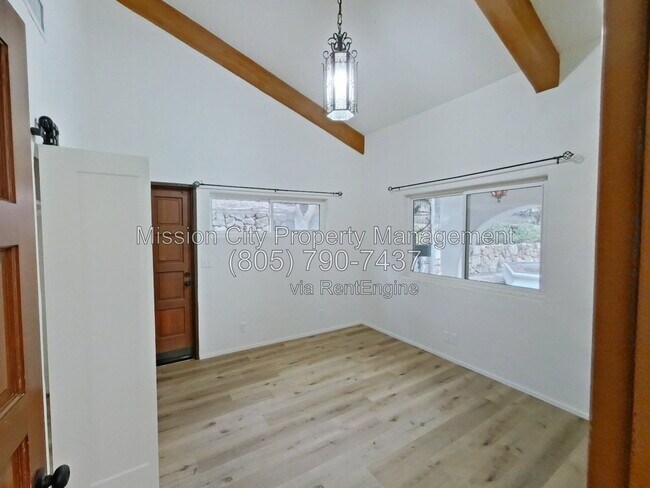 Building Photo - 1055 Toro Canyon Rd