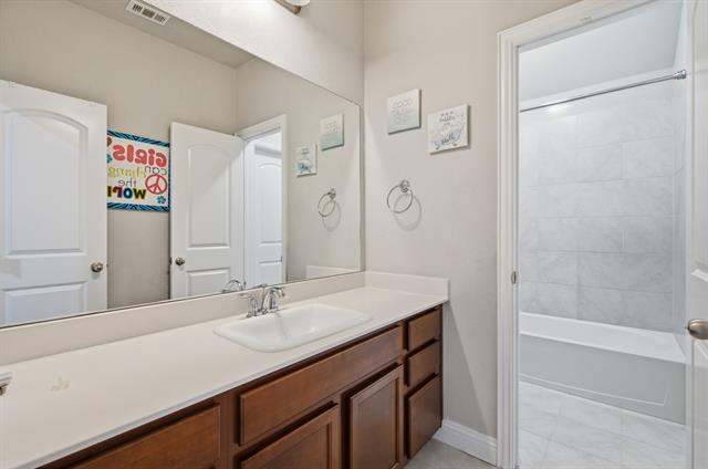 Building Photo - 2835 Hackberry Creek Trail