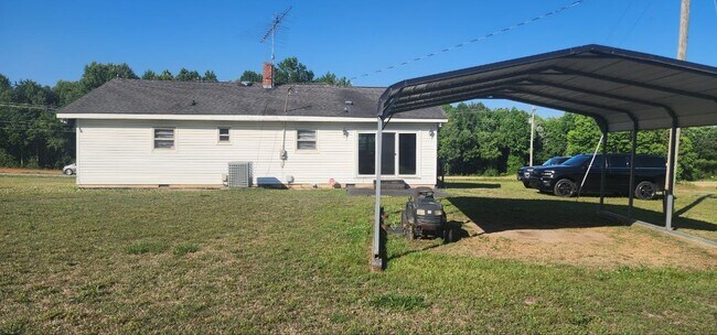 Building Photo - 13037 NC-96