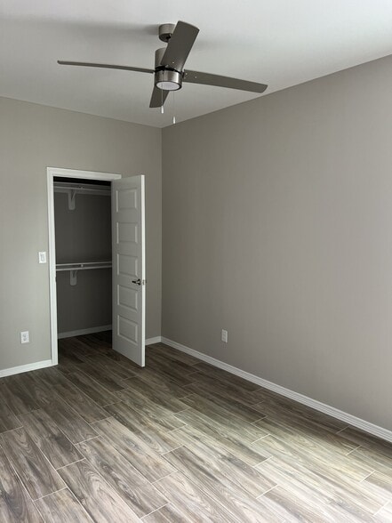 Building Photo - 84 E La Vista Ave