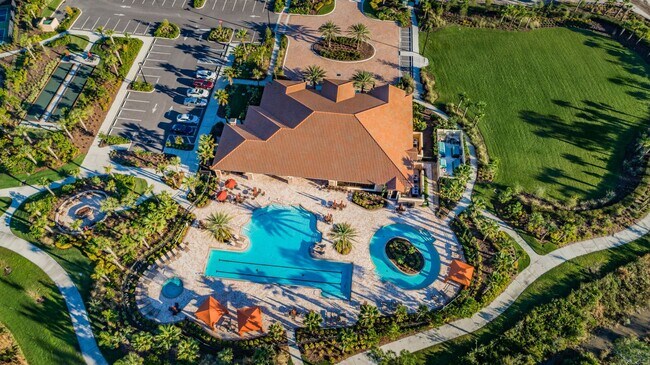 Building Photo - Beautiful Pool home in Starkey Ranch avail...