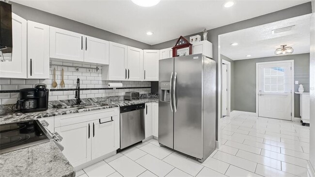 Building Photo - 1416 E Frierson Ave