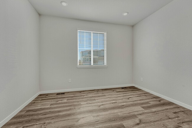 Building Photo - 13881 Bunny Hop Ln