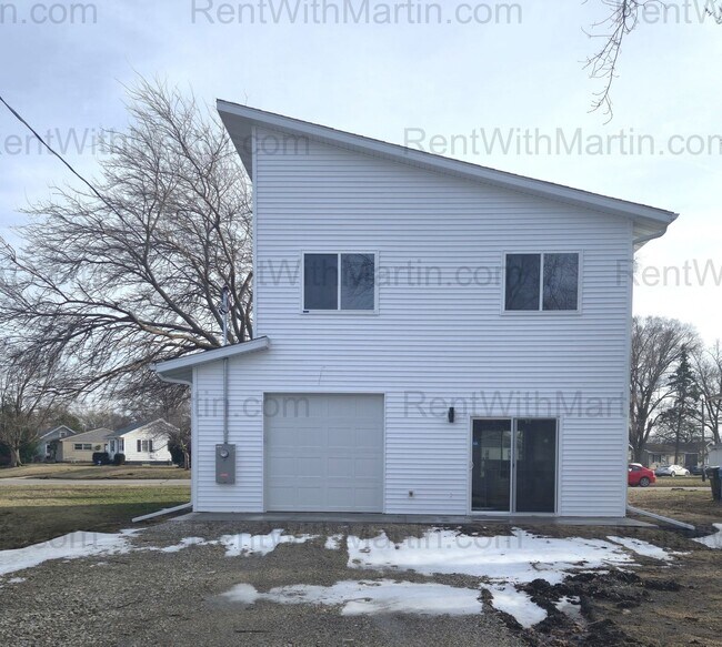 Building Photo - FOR RENT- BRAND NEW BUILD on Janney Ave!! Dogs ok!