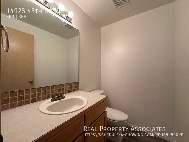 Building Photo - 14928 45th Dr NE