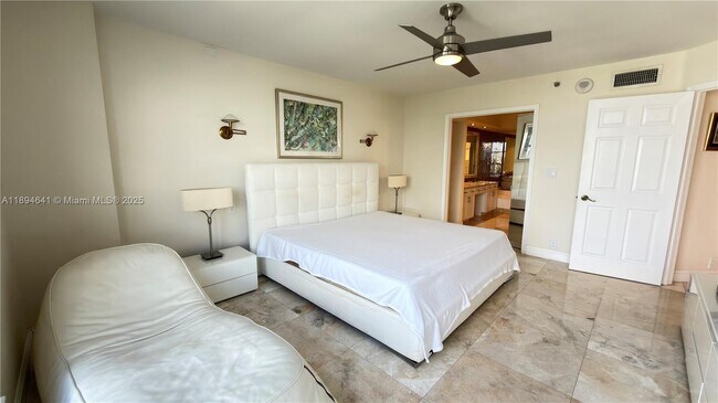 Building Photo - 3530 Mystic Pointe Dr