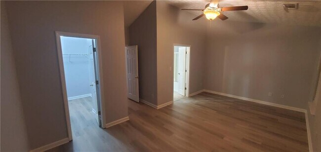 Building Photo - 2942 Greyhawk Ln