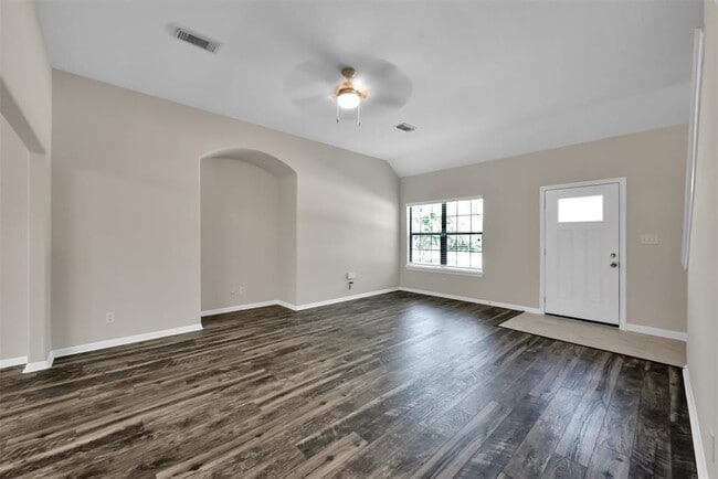 Building Photo - 9020 Zapata Way