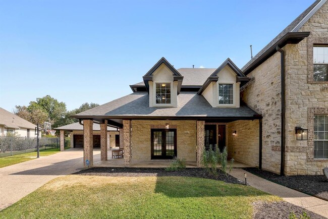 Building Photo - 104 Hazeltine Dr