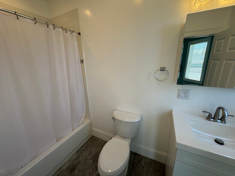 Building Photo - 29 Cameron Ave