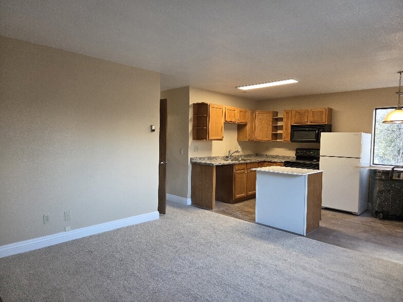 Building Photo - 27 W St Elmo Ave