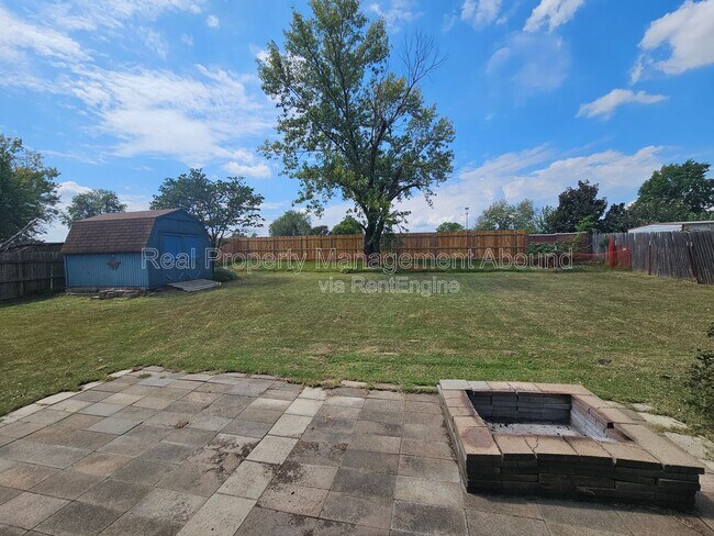 Building Photo - 7710 N 120th Ave E