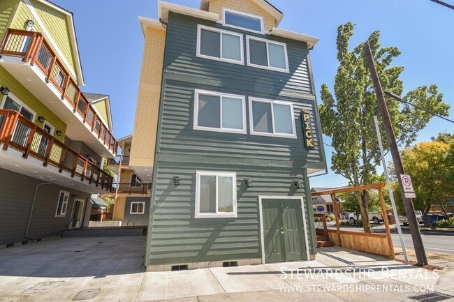 Building Photo - 1797 Mill Alley